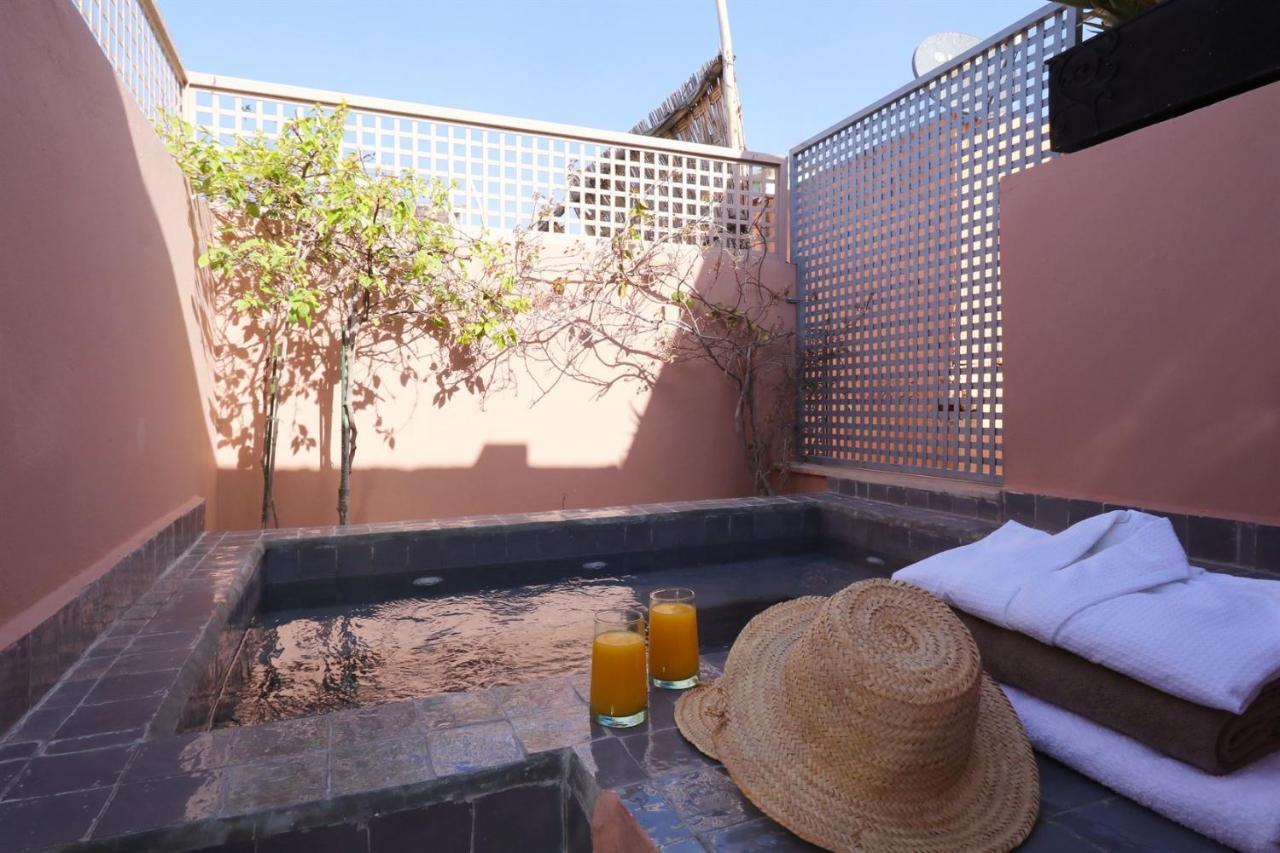 Riad Dar Safi - Privatise Pour 6/8 Pers. - Jacuzzi Marrakesh Exterior photo