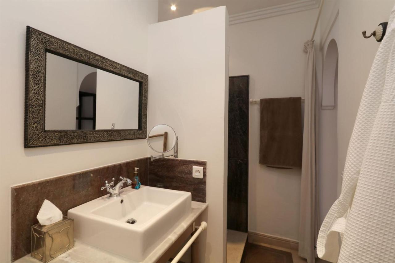 Riad Dar Safi - Privatise Pour 6/8 Pers. - Jacuzzi Marrakesh Exterior photo